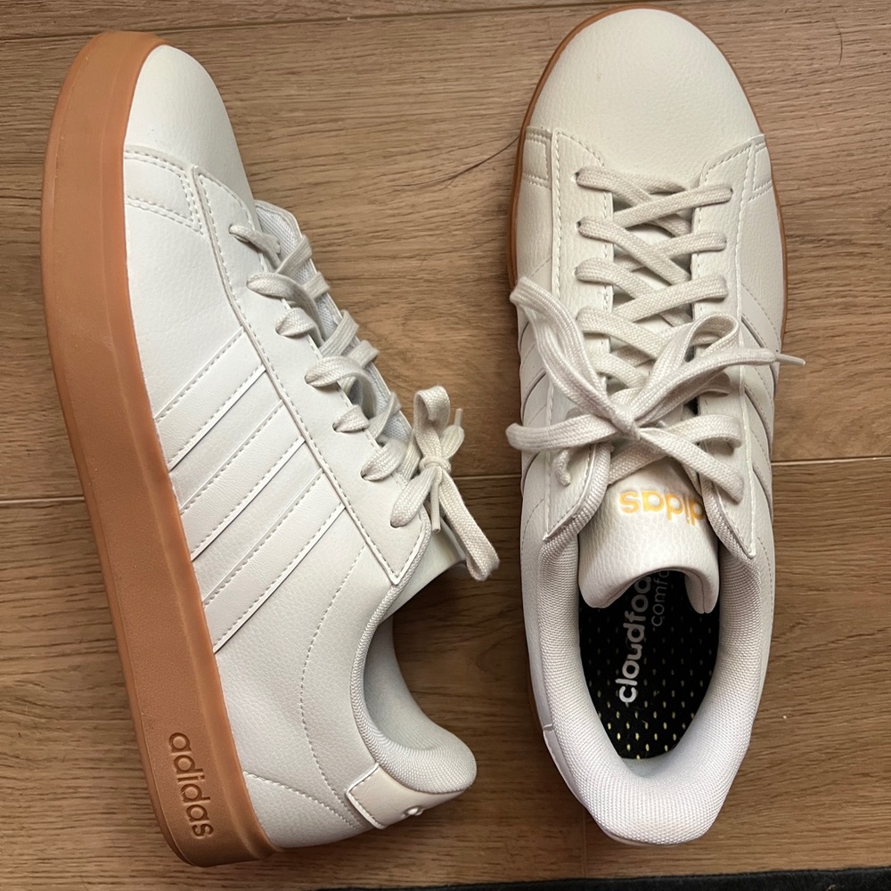 Adidas Cloudfoam Comfort Sneakers